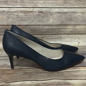 Louise Et Cie Jordyna Size 9.5 Navy Leather Pumps Heels